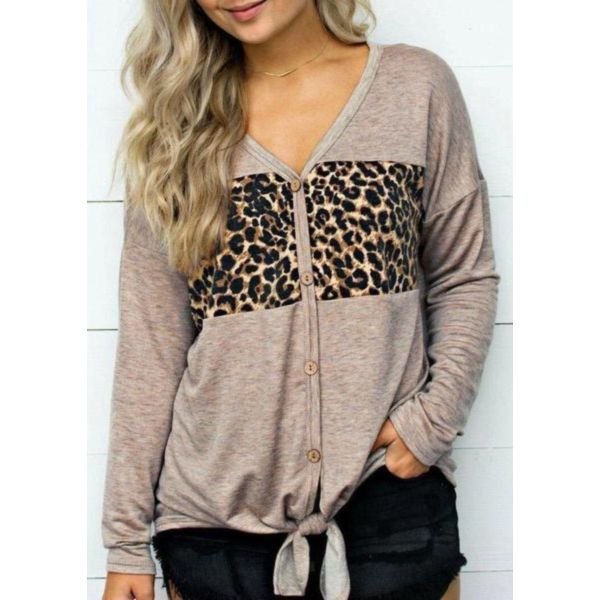 Chic Leopard Print V-Neck Top