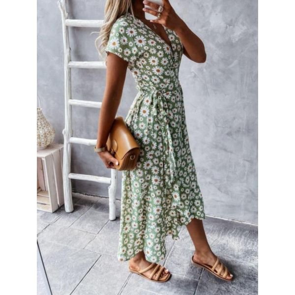 Youthful Floral Print Short Sleeve Midi Dress